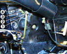 Замена троса акселератора на Волге ГАЗ-3110