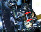 Замена резьбовых шарниров стойки передней подвески Волги ГАЗ-3110